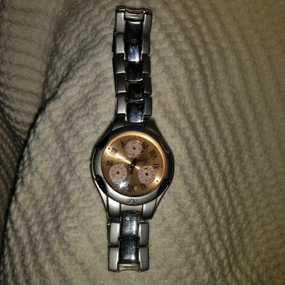 Men's wristwatch